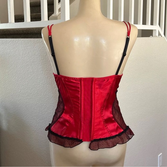 Corset Red satin great conditions - Picture 4 of 6